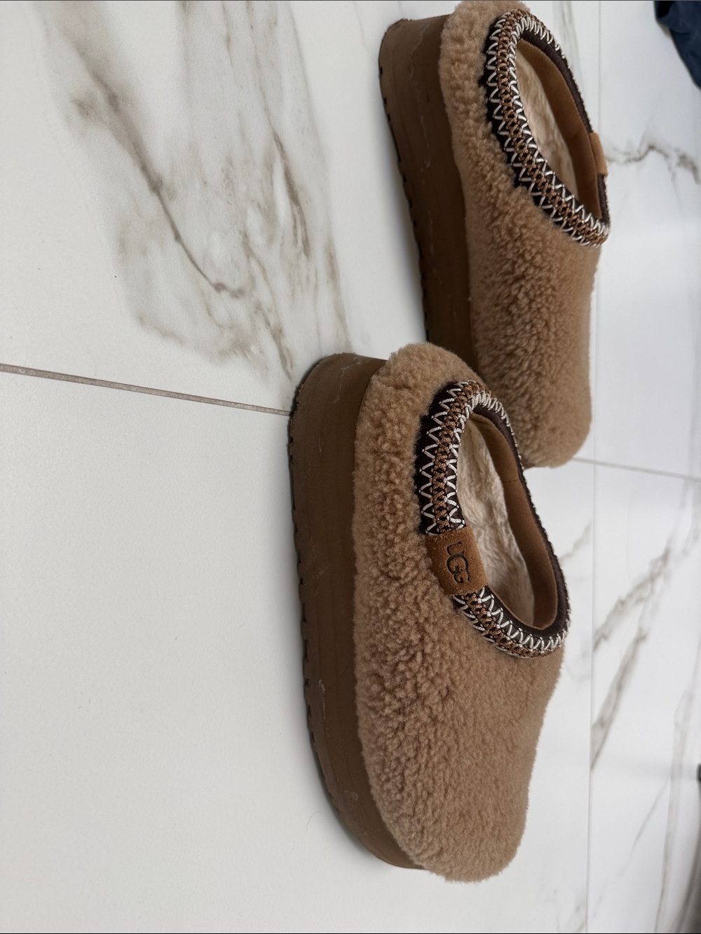 UGG Chestnut Shearling Slip-On Mules - Picture 4 of 6